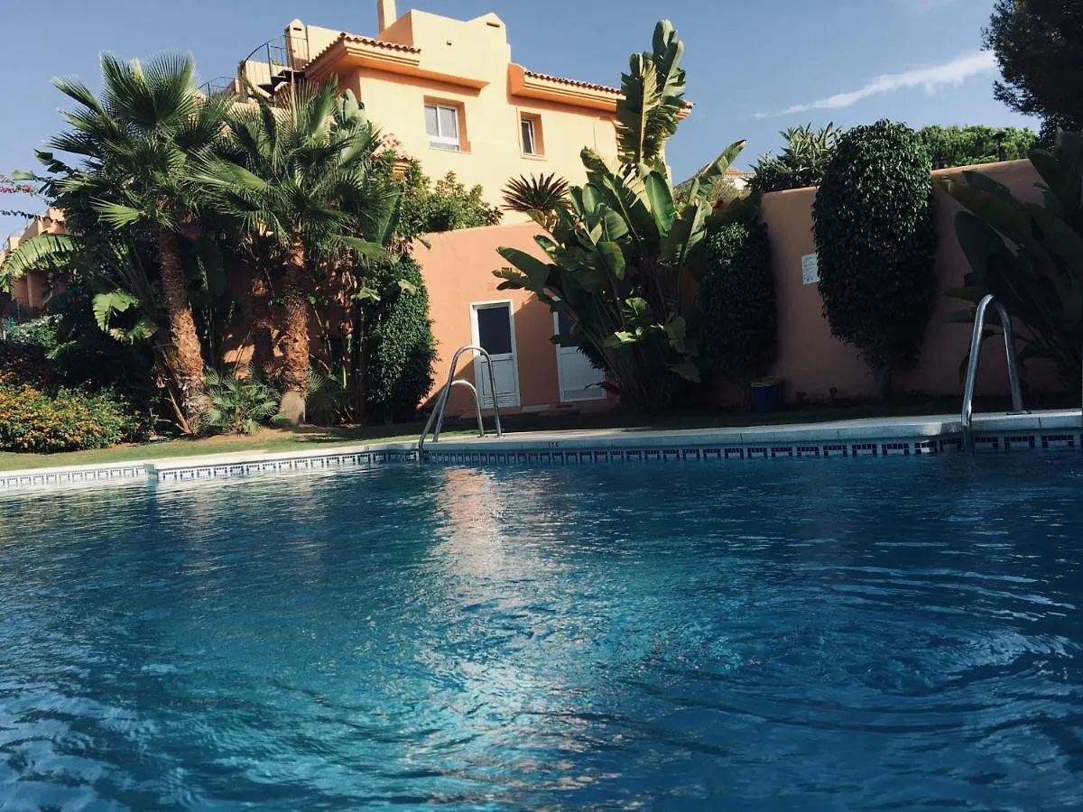 Marbella Deluxe Rooms In Royal Cabopino Townhouse España